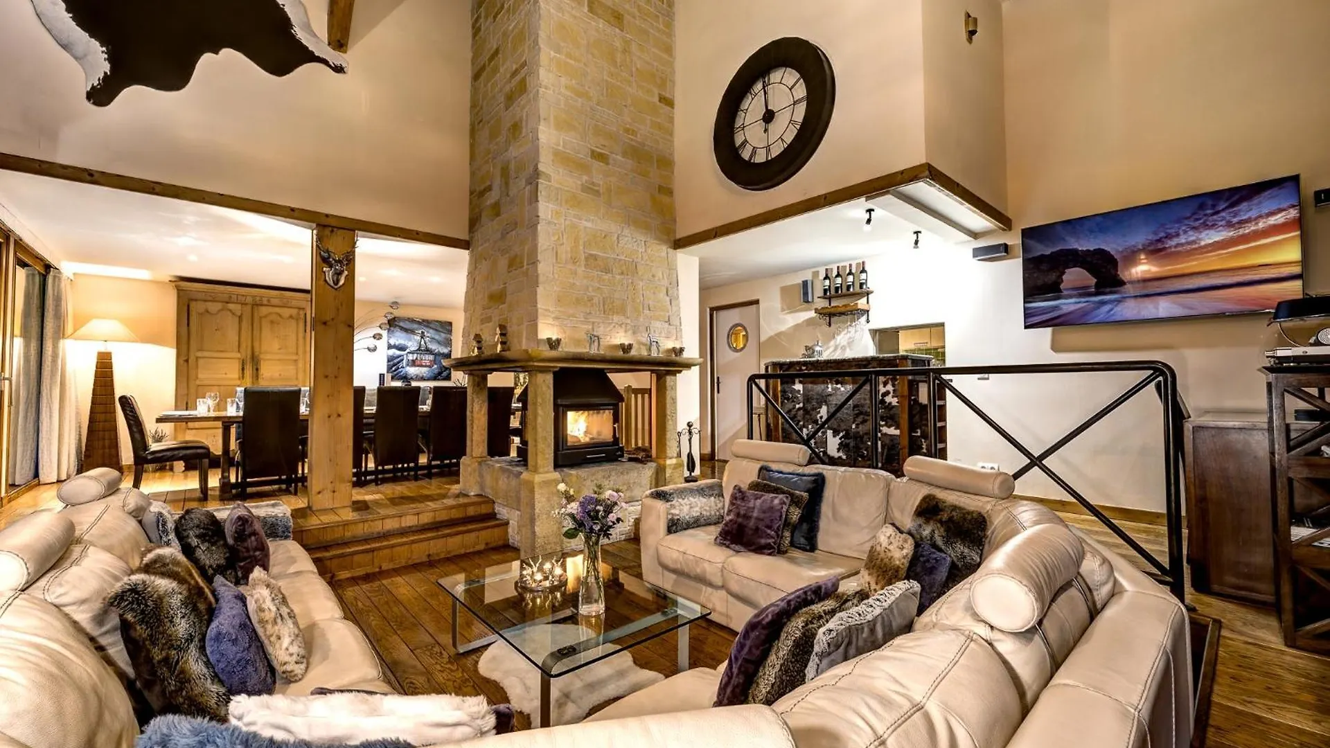 Chalet Serena - Luxury 7 Bedroom Chalet, Pool & Spa From The Hideaway Les Houches France