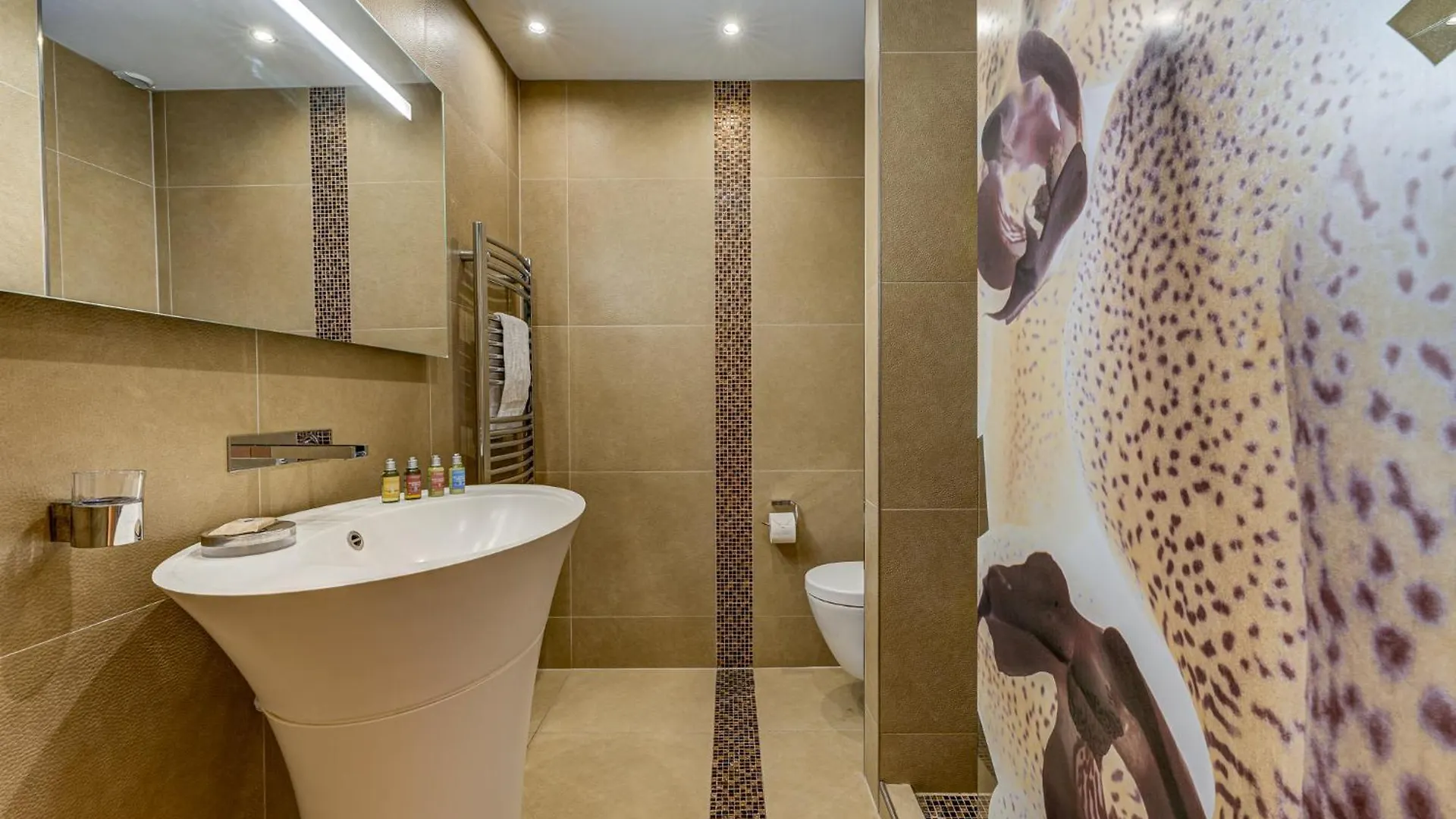 Chalet Serena - Luxury 7 Bedroom Chalet, Pool & Spa From The Hideaway Les Houches France