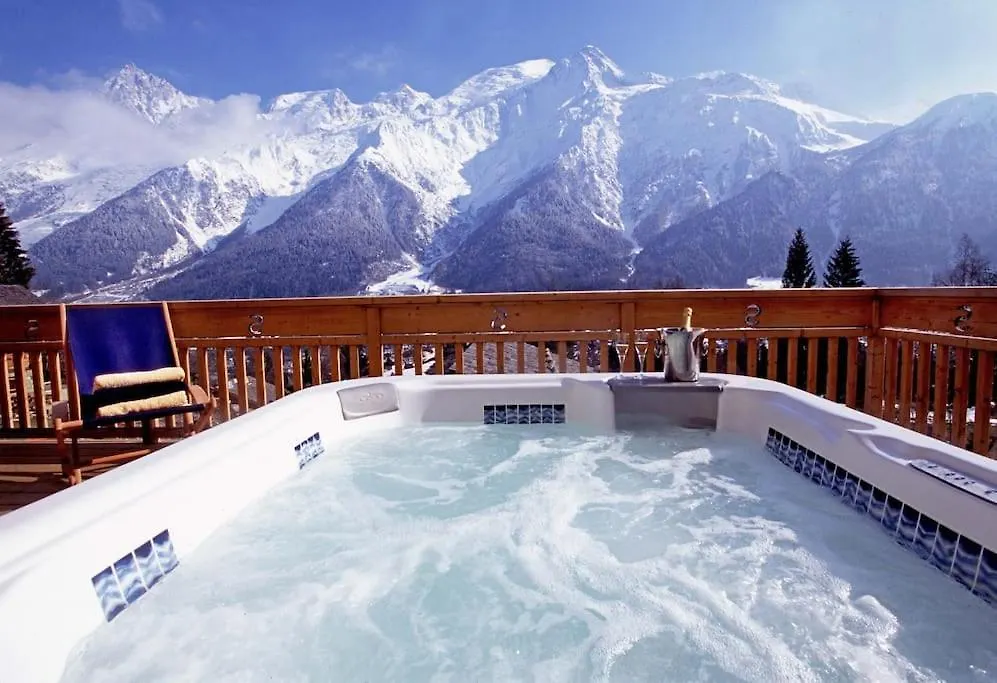 Chalet Serena - Luxury 7 Bedroom Chalet, Pool & Spa From The Hideaway Les Houches